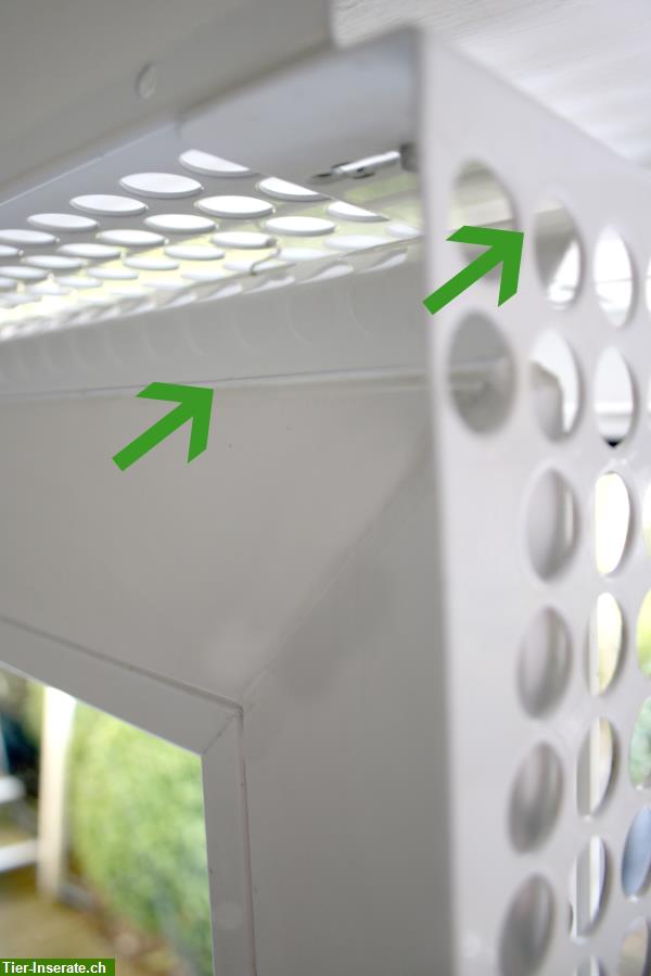 Bild 2: Kippfensterschutz für Vögel von austmetall, System4 ohne Bohren ohne Kleben