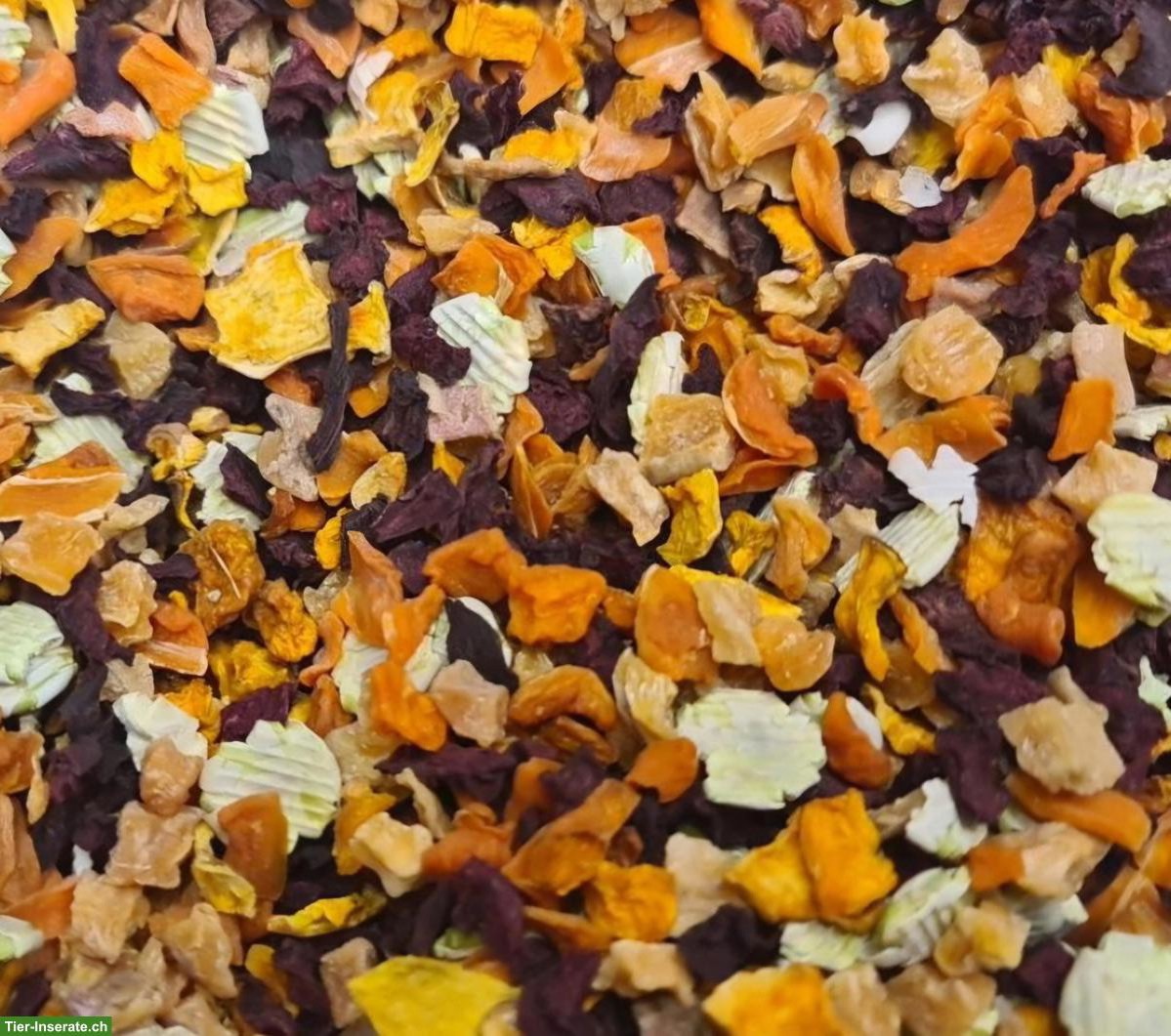 Bild 5: Hochwertiges Hauptfutter für Papageien im Federparadies