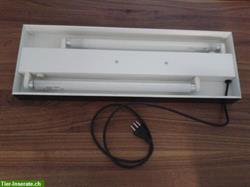 Doppelleuchte mit 2x 15 Watt + Cool White / Warm White Röhren