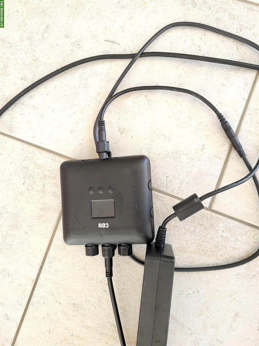 Bild 3: Econlux Solar Stinger LED Tropic mit Steuerung