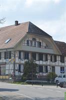 Vermieten 3.5 Zimmer Dachwohnung mit Balkon