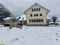 6 Zimmer Haus mit Land und Ställe zu vermieten