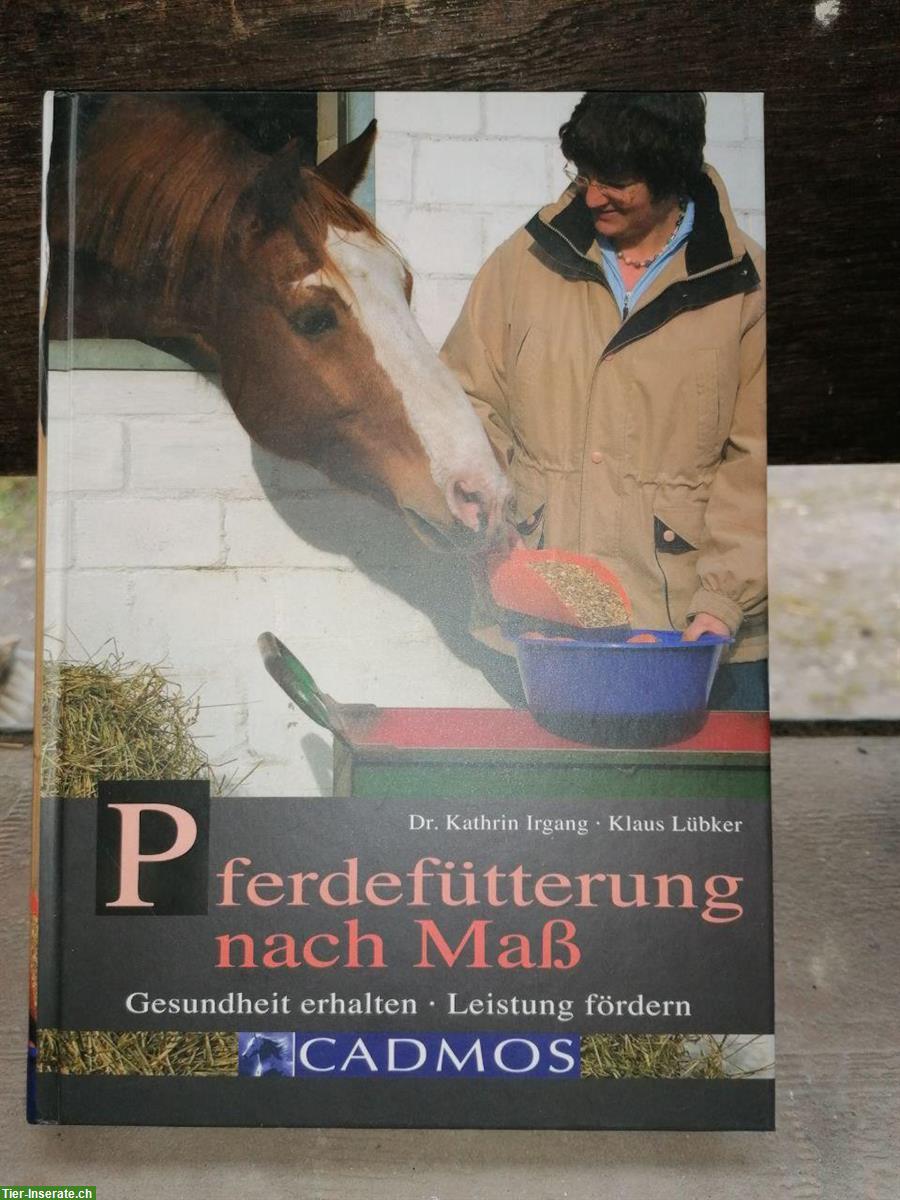 Bild 2: 6 Pferdebücher zu Praxiswissen und Haltung Pferde