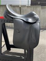Equinomic Dressursattel zu verkaufen, 17.5 Zoll