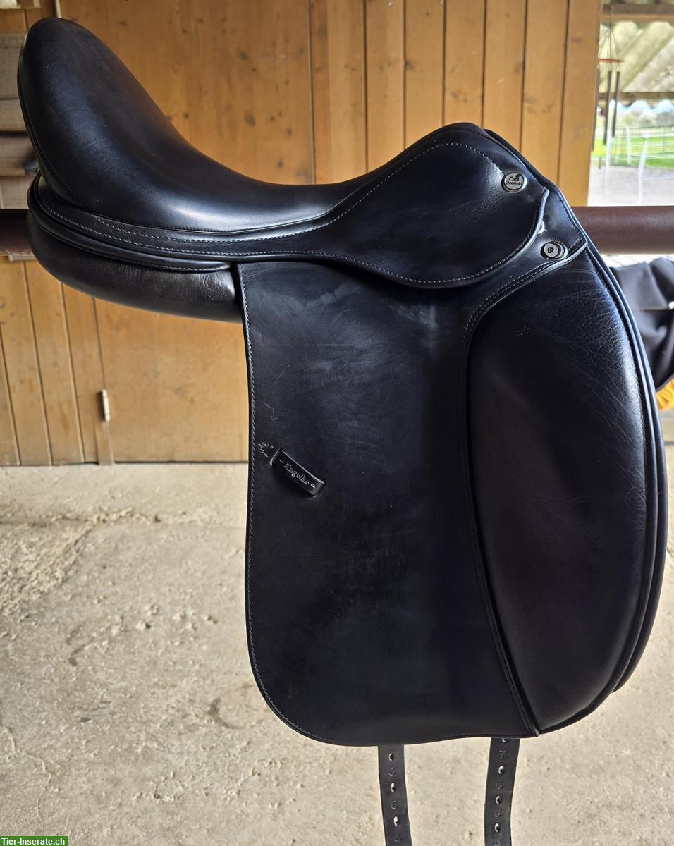 Bild 2: Prestige DX 2 Dressursattel – 18 Zoll zu verkaufen