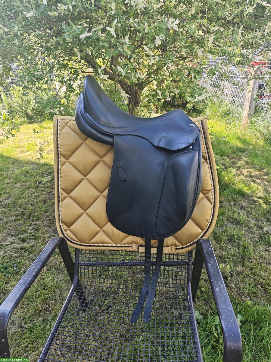 Bild 2: Equinomic Dressursattel 17,5 Zoll, Monoblatt, KW 27 28 29