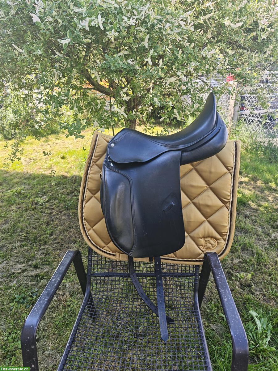 Peter Menet Dressursattel 17,5 Zoll, Mittlere Kammer Sattel