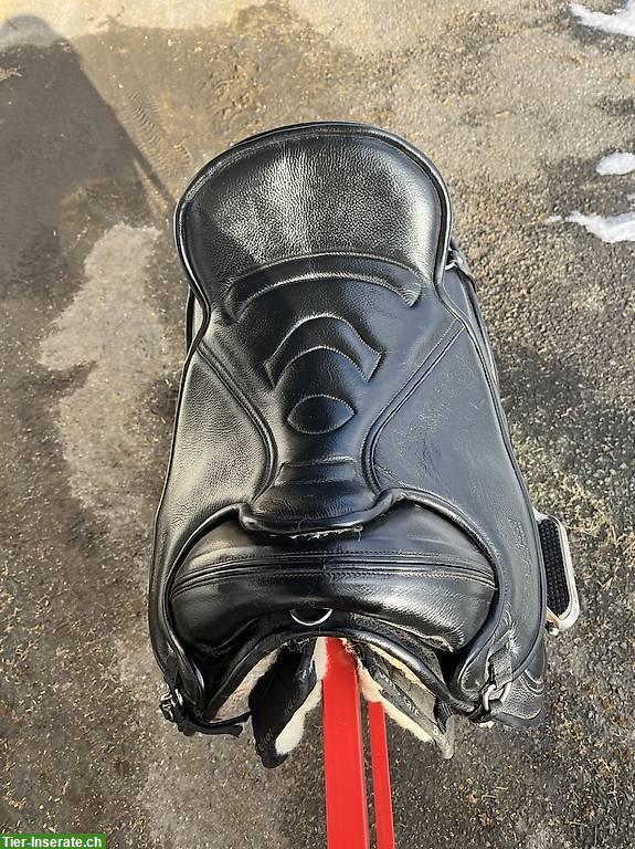 Bild 3: Barefoot Sattel mit neuem Physio-Pad, 2 verschiedene Einlagen