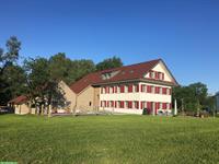 3 Pferdeboxen mit 6,5 Zimmer Wohnung im Aargau