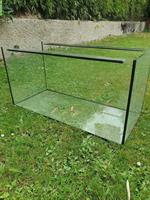 Aquarium / Terrarium 80x35x40cm zu verkaufen