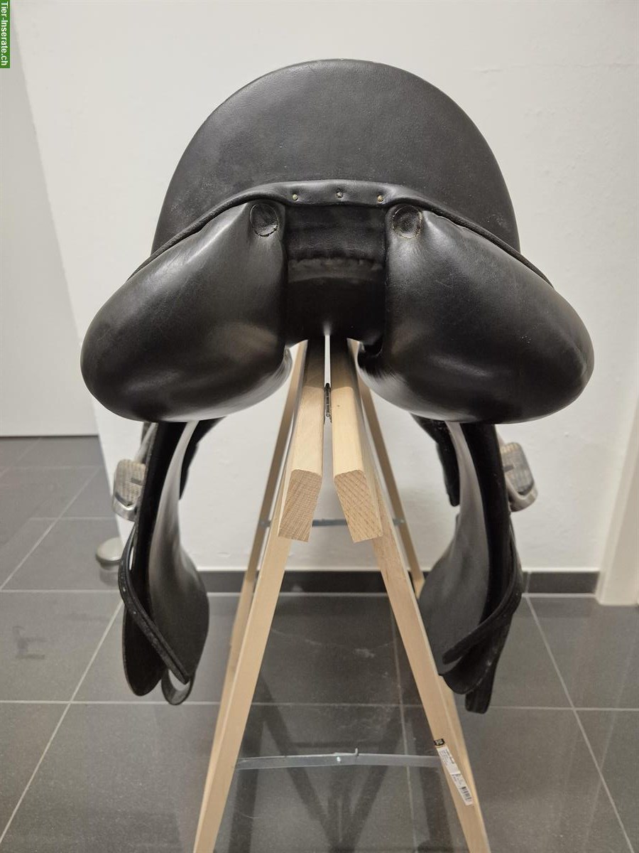 Bild 4: LaBelle Dressursattel (gebraucht), Sitzfläche 17 Zoll