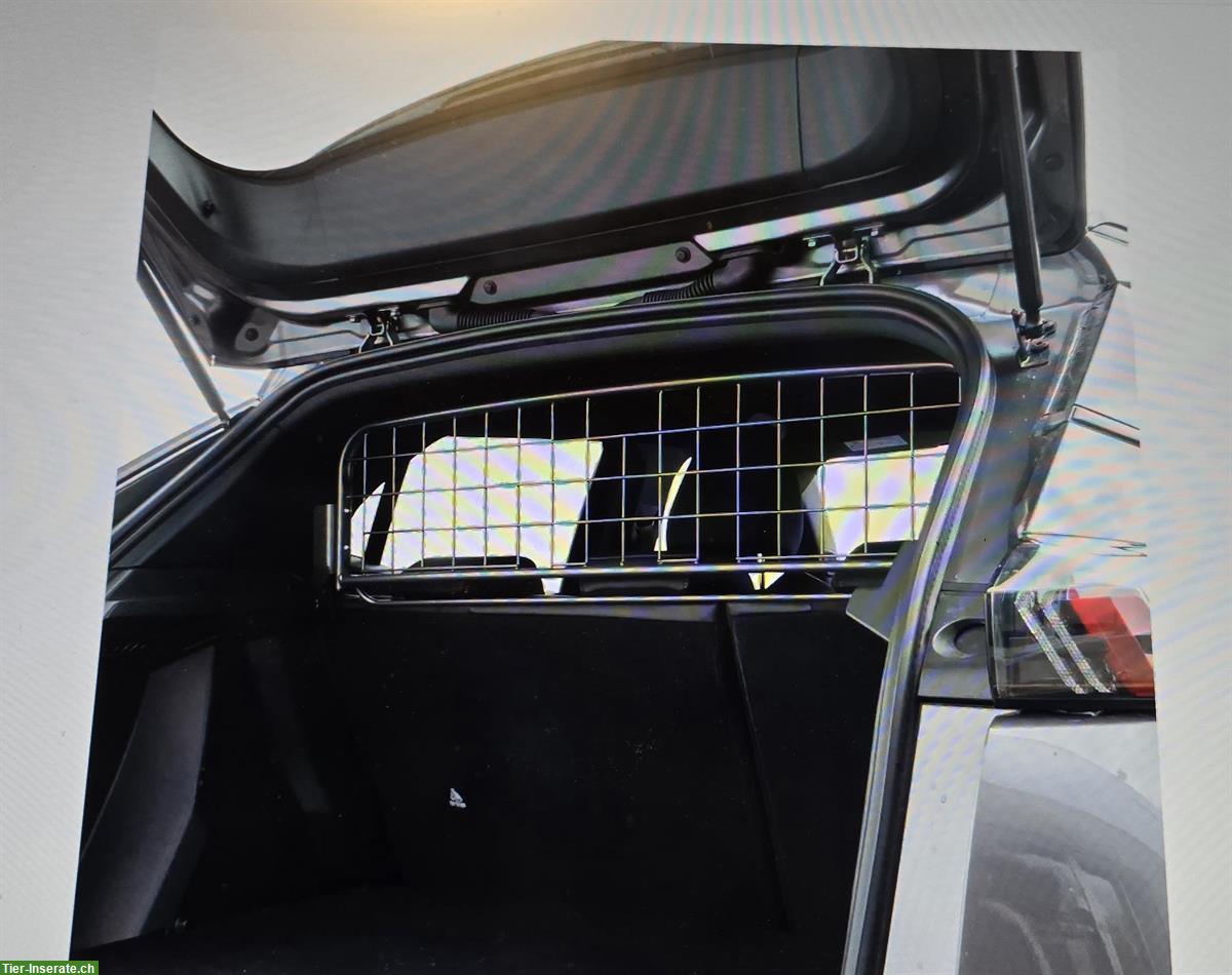 Hochwertiges Hundegitter für PEUGEOT 2008 von TRAVALL.CH