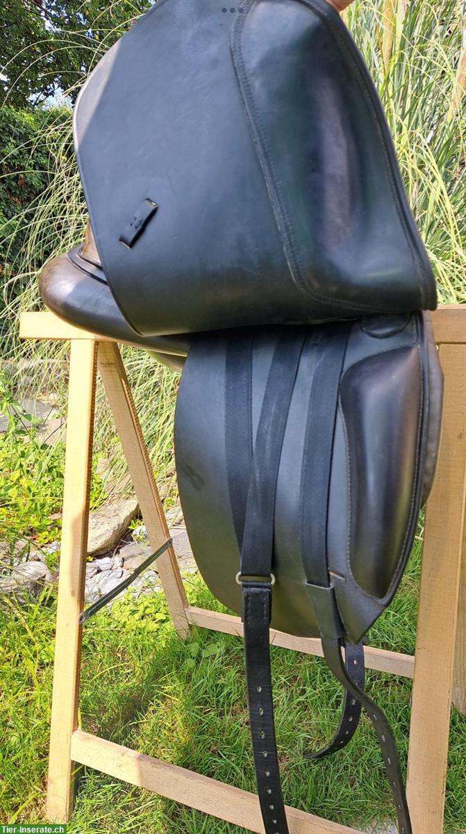 Bild 2: La Belle Dressursattel 17 Zoll zu verkaufen