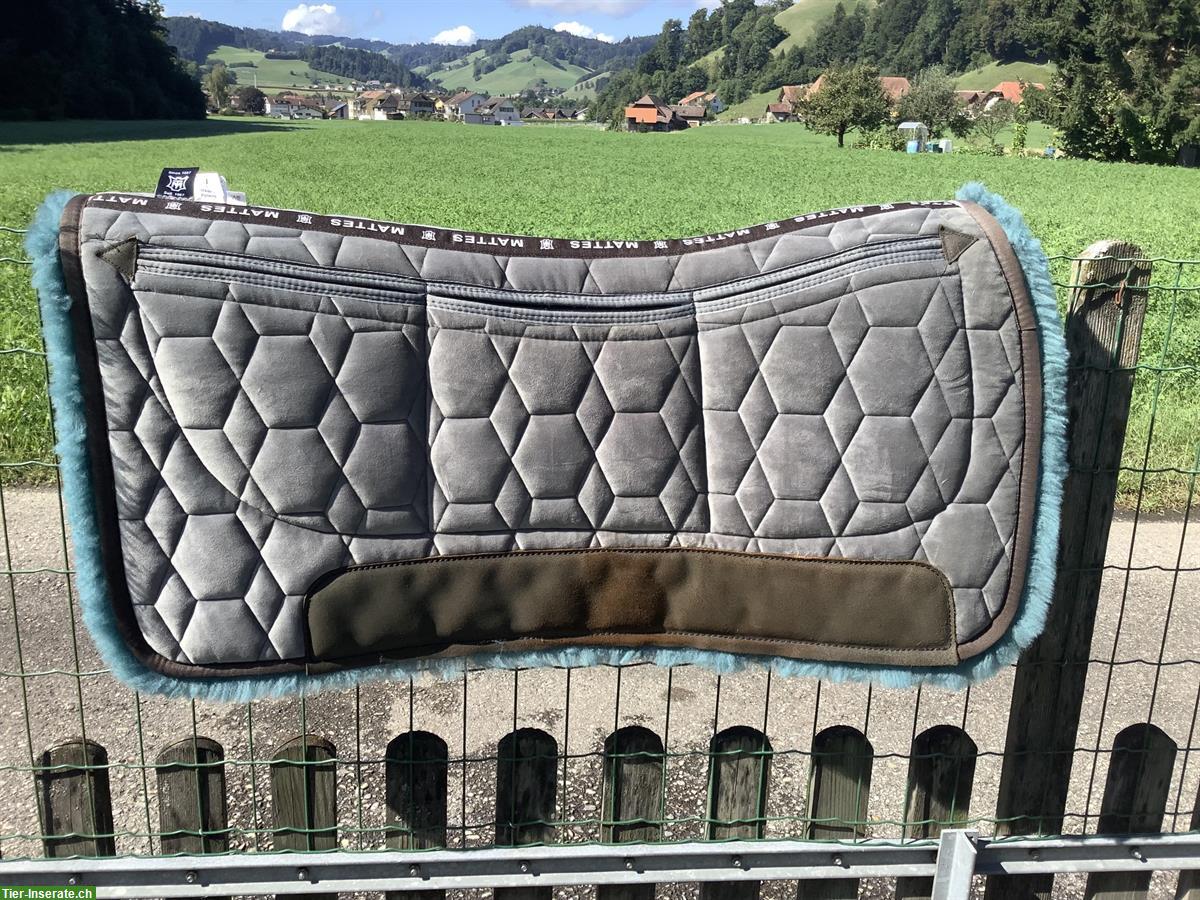 Neuwertiges Westernpad Mattes Square L zu verkaufen