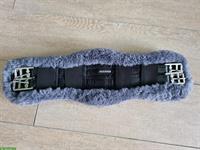 Neuwertiger Lammfell-Kurzgurt 50cm zu verkaufen