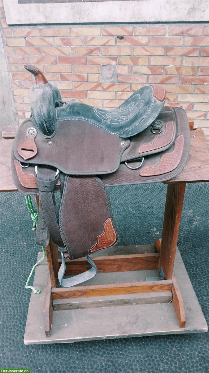 Bild 5: Sattelzeug Decken Knotenhalfter zu verkaufen