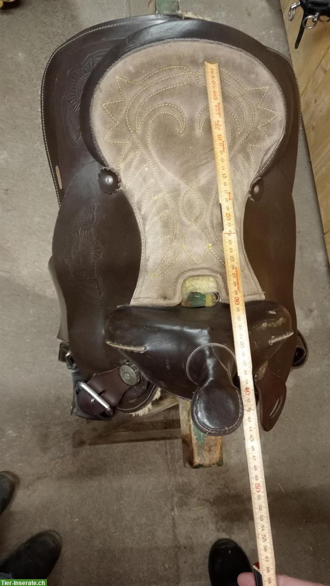 Bild 9: Sattelzeug Decken Knotenhalfter zu verkaufen