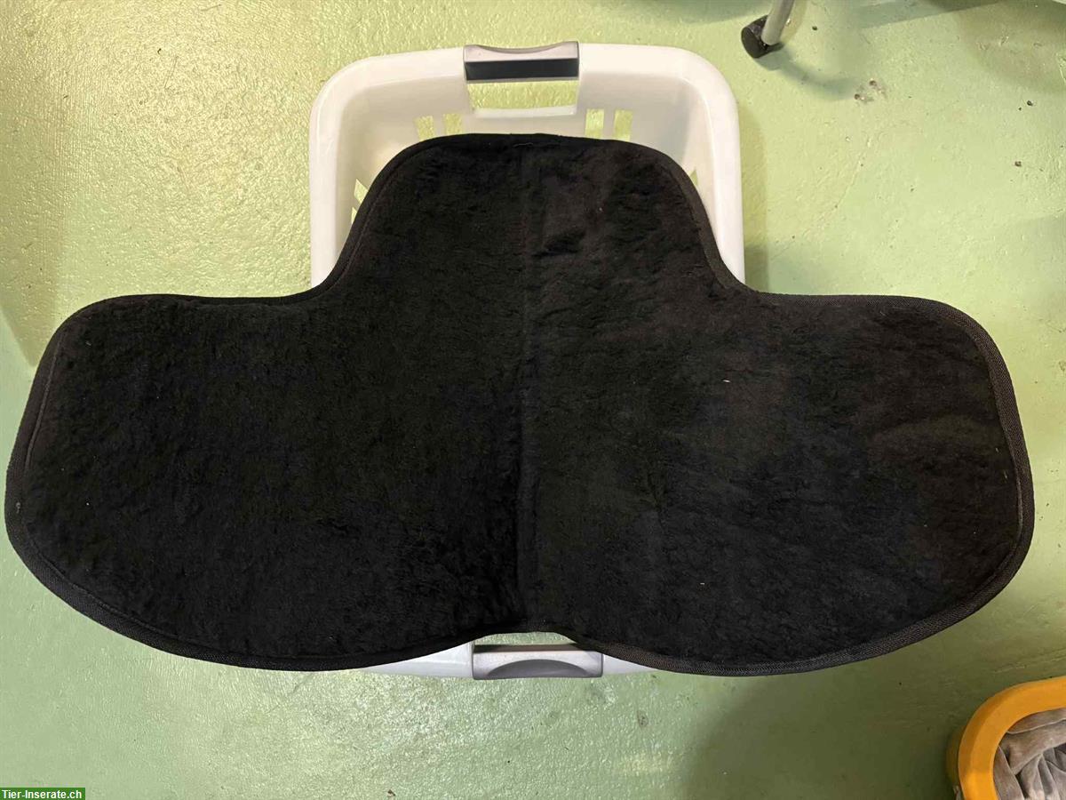 Bild 2: Neues Reitkissen 18 Zoll mit Zubehör