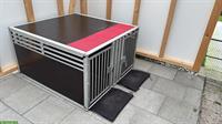 Doppelhundebox mit Notausstieg zu verkaufen