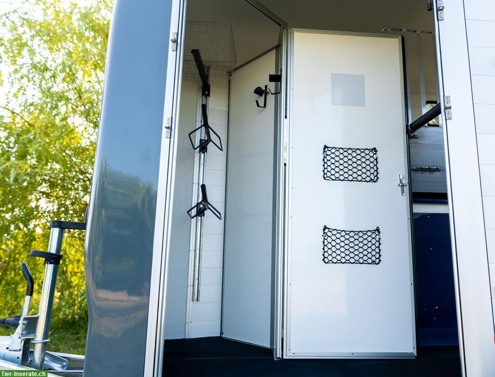 Bild 4: Neuer 2er Pferdeanhänger XL mit Sattelkammer
