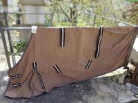 Leichte Pferdedecke zu verkaufen