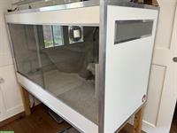 Holz-Terrarium mit Glasscheiben für Terraristik zu verkaufen