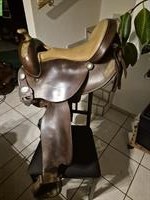 Westernsättel und Barefoot Sattel zu verkaufen