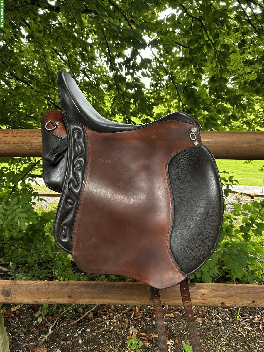 Bild 4: Iberosattel Dressage Andaluz 18.5 Zoll zu verkaufen