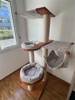 Echtholz Katzenbaum, Katze hat ihn nie gebraucht