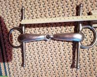 Zäume und Trensen günstig zu verkaufen