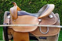 Westernsattel Pullman 16 Zoll, Schulterfreiheit