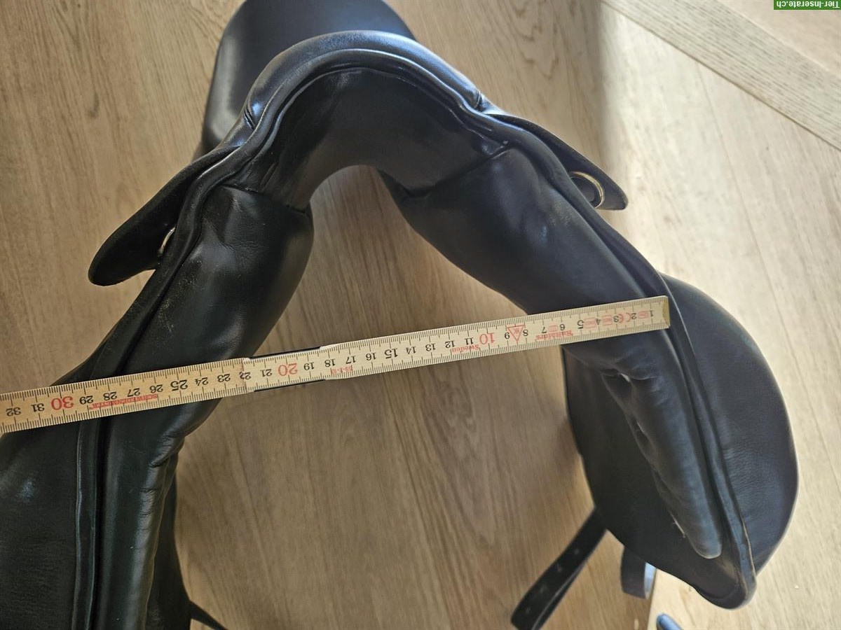 Bild 3: P.A. Spirig Dressursattel 17.5 Zoll zu verkaufen
