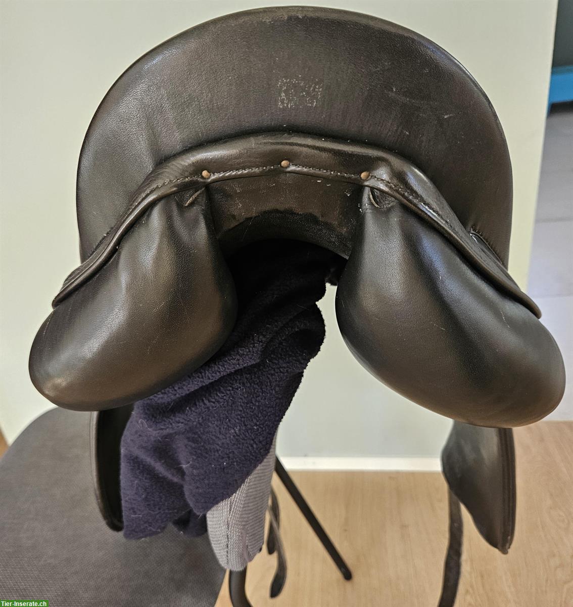 Bild 5: P.A. Spirig Dressursattel 17.5 Zoll zu verkaufen