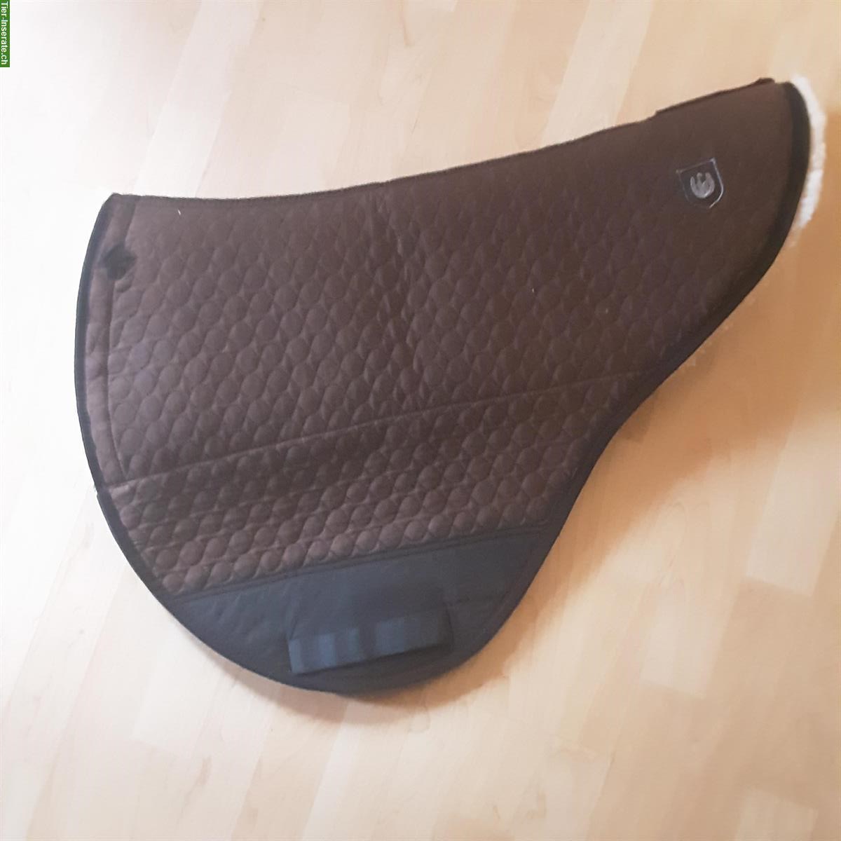 Christ Lammfell-Schabracke in neuwertigem Zustand