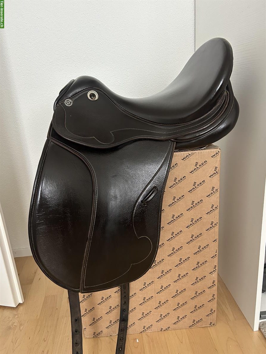 Bild 3: Deuber & Partner Dressursattel 17 Zoll, verstellbare Kammer