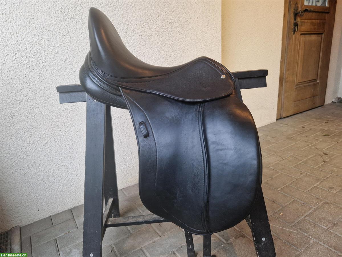 Bild 2: Dressursattel Schleese Flamenco 17.5 Zoll
