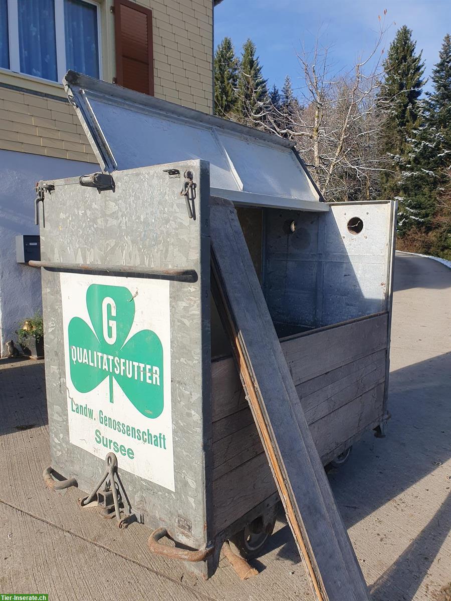 Fahrbarer Futterwagen zu verkaufen