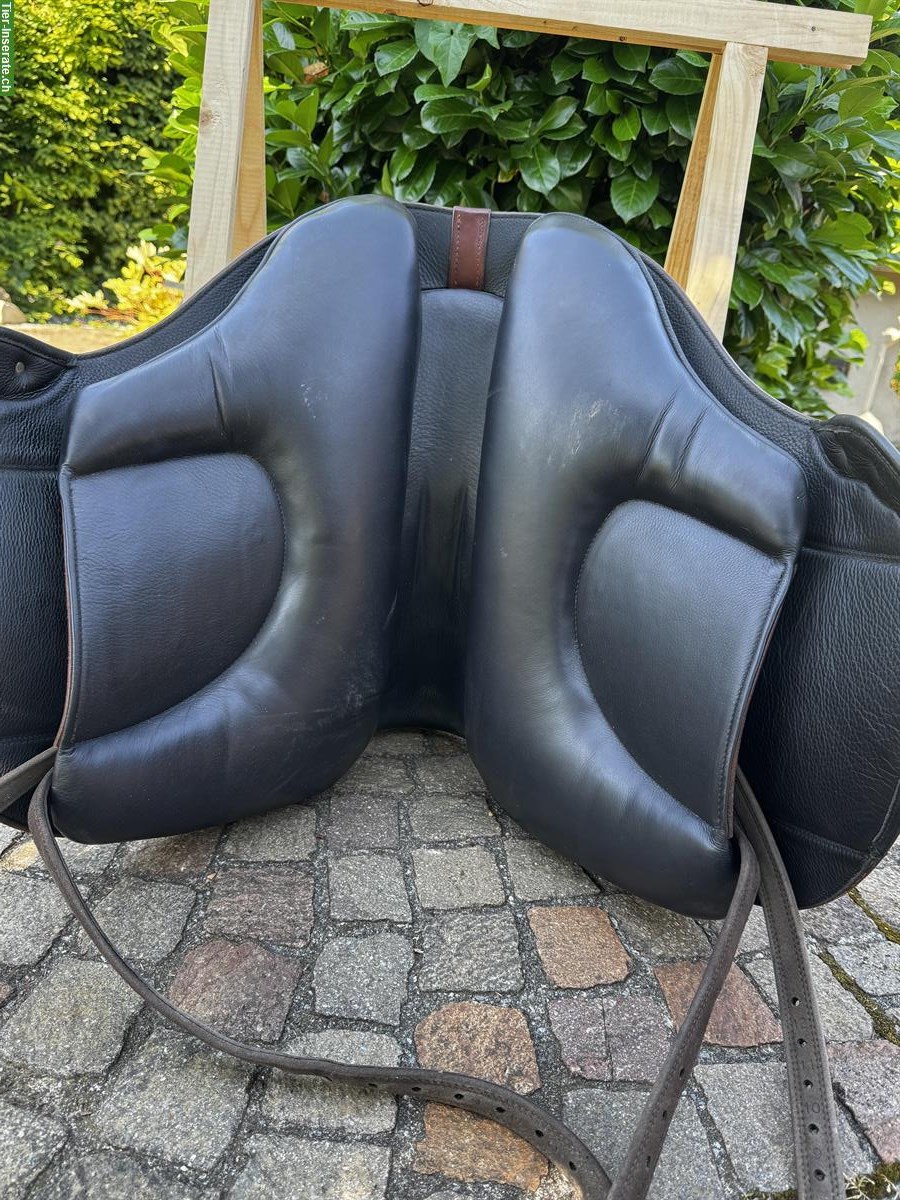 Bild 4: Barocksattel Ronda Deluxe 17.5 Zoll, Deuber & Partner