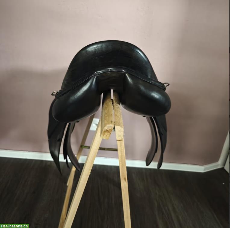 Bild 4: Equinomic VSD Dressursattel 17.5 Zoll