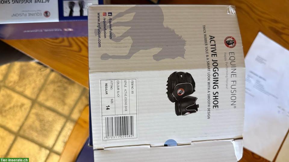 Bild 2: Equine Fusion Active Jogging Shoe Gr. 14 und Gr. 11