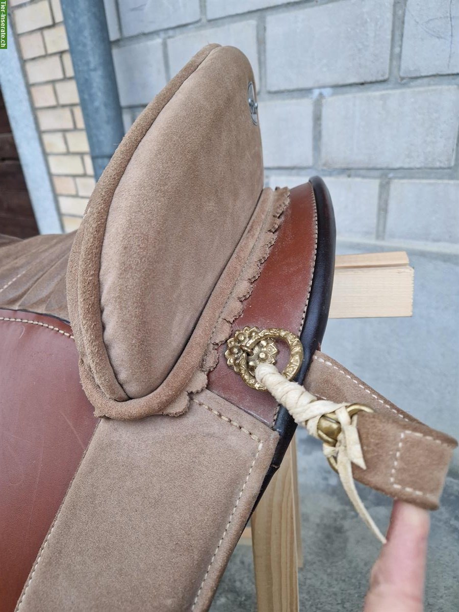 Bild 8: Hidalgo Sattel mit Lederbaum, verstellbaren Pauschen, top gepflegt