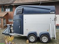 2er Pferdeanhänger Blomert, ALU mit Sattelkammer