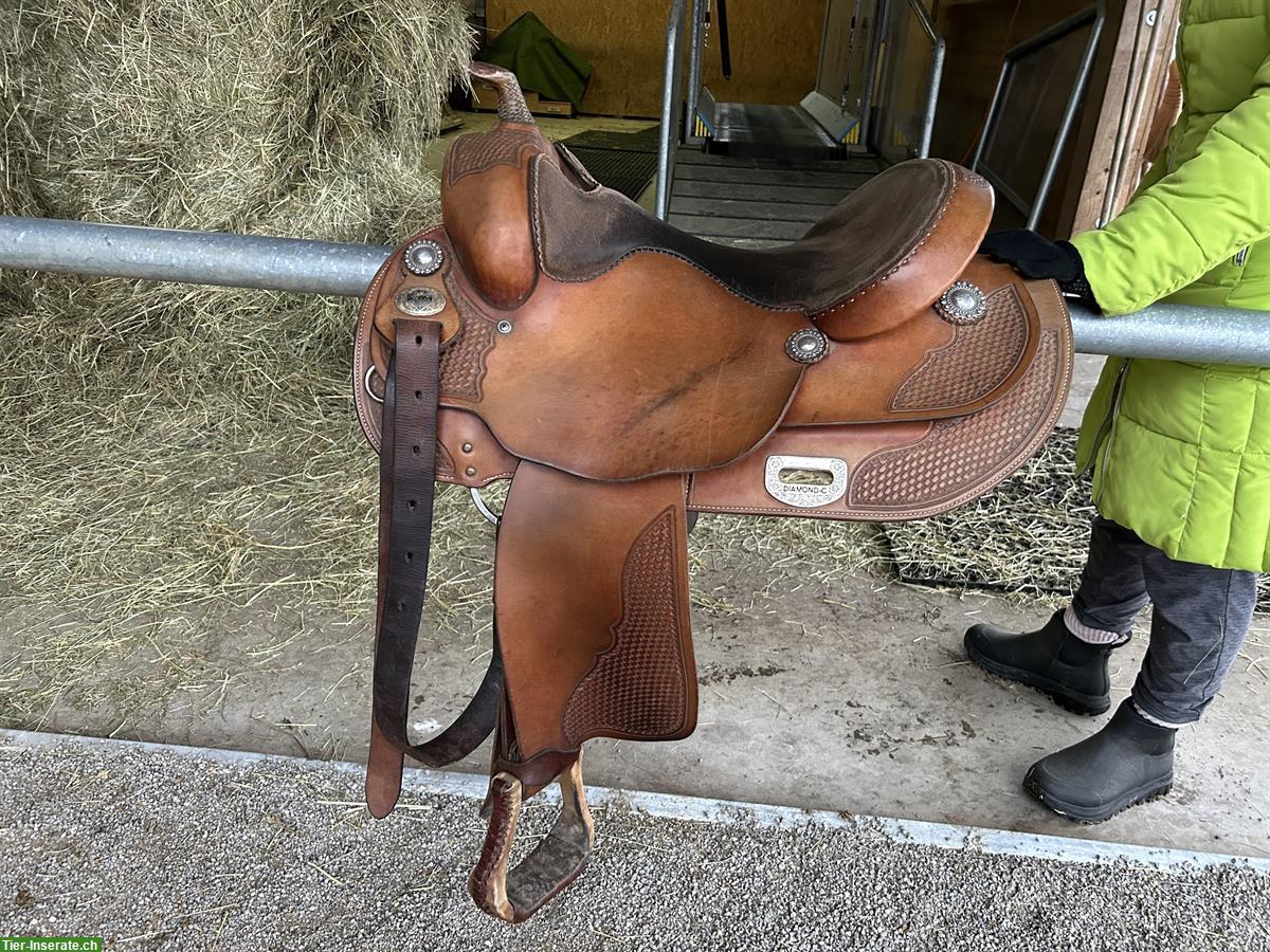 Diamond C Westernsattel, für breitere Pferde ohne Schwung
