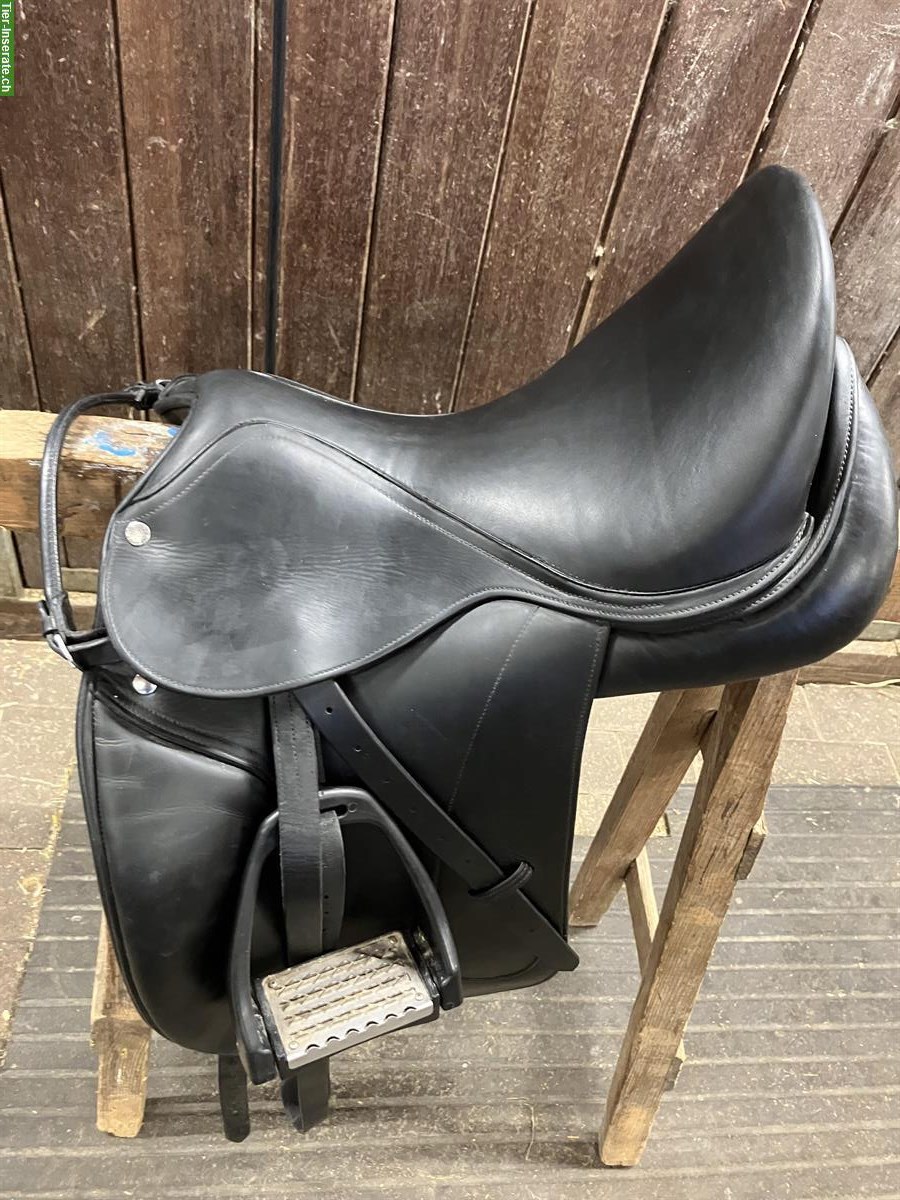 Bild 4: Dressursattel, Peter Menet, schwarz, 17 Zoll