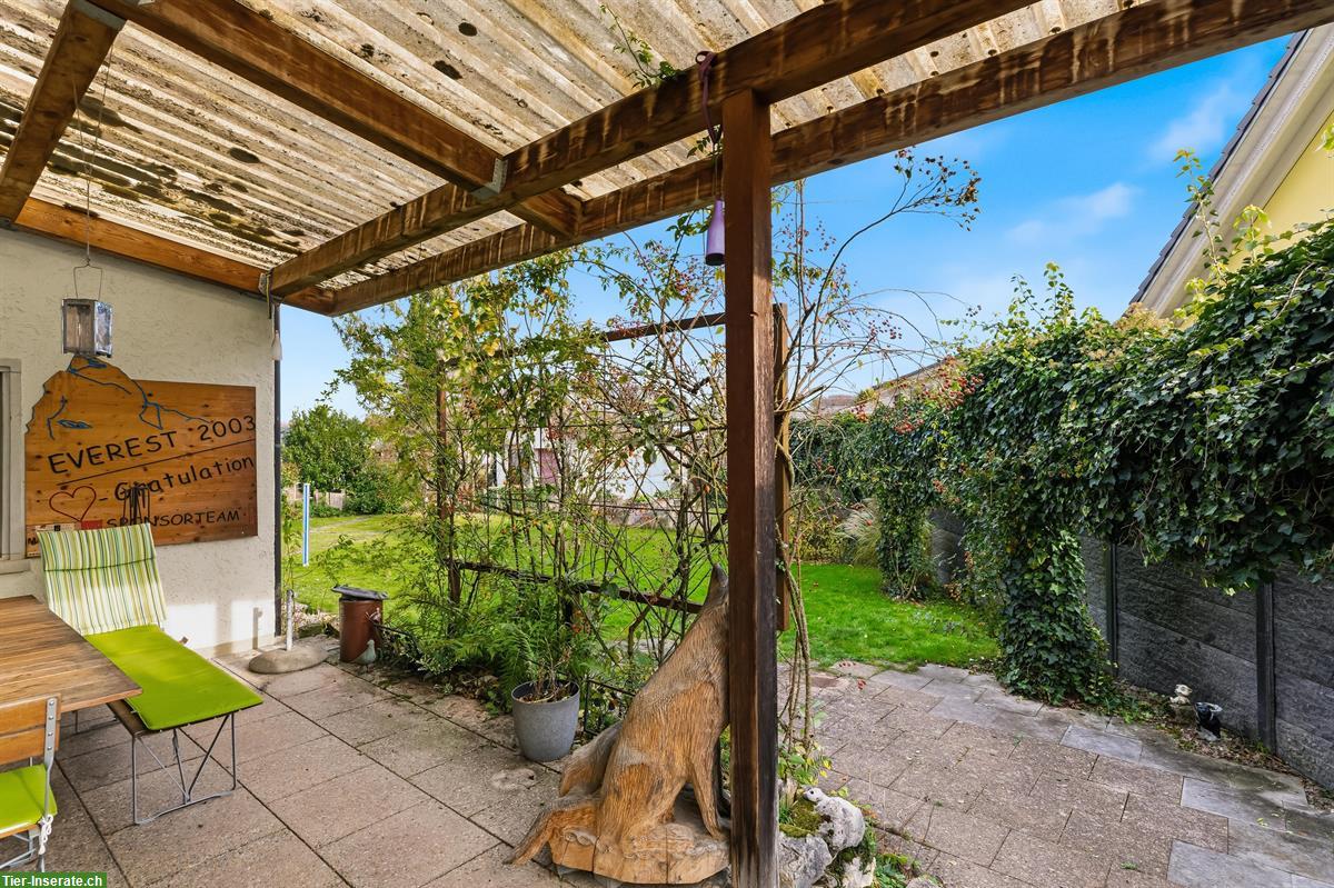 Bild 2: 6.5-Zimmer Einfamilienhaus mit grossem Garten, perfekt für Hunde