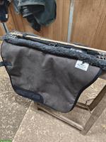 Medi-Cheval Schabracke und Kurzgurt, neuwertig