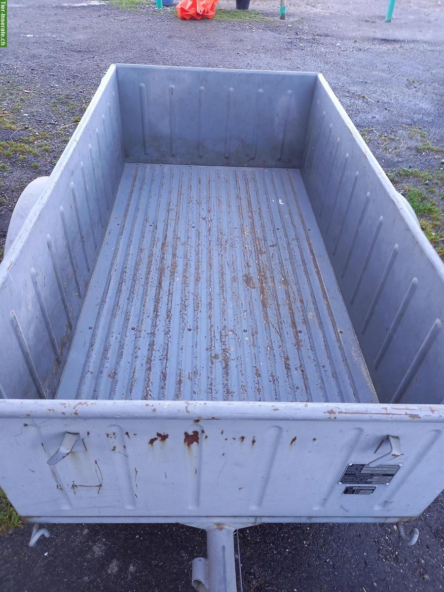 Bild 3: Occasion Zivilschutzanhänger mit Blache und Zubehör