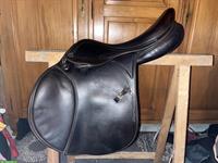 Prestige Springsattel Meredith 17 Zoll, braun