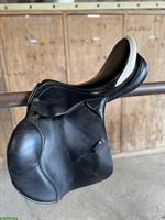 Prestige Venezia Springsattel 17.5 Zoll, schwarz