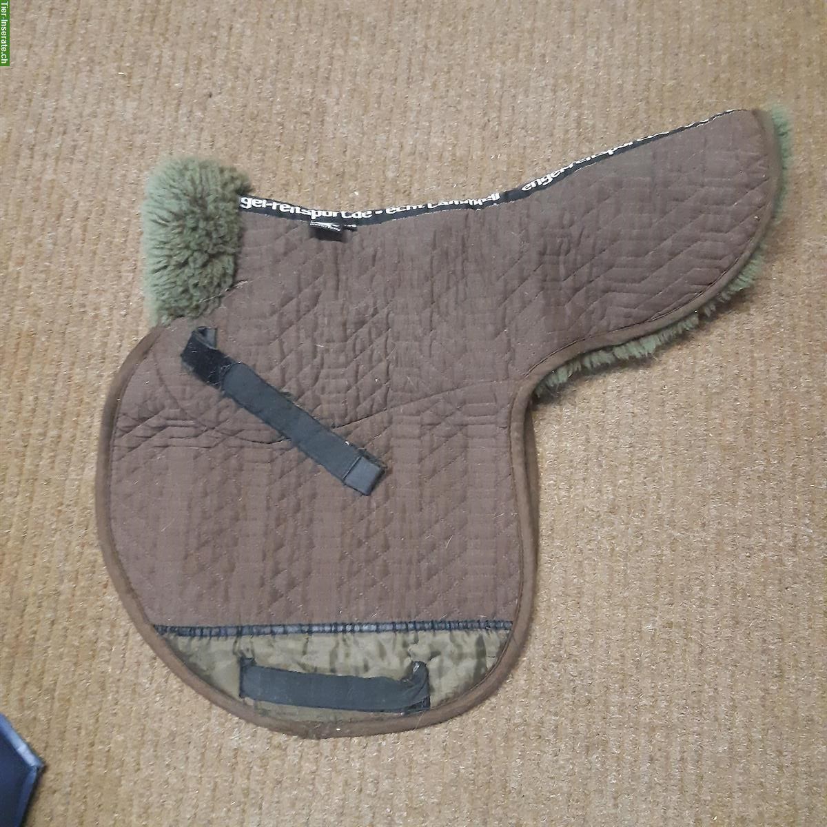 Bild 3: Schabracken und Abschwitzdecke zu verkaufen